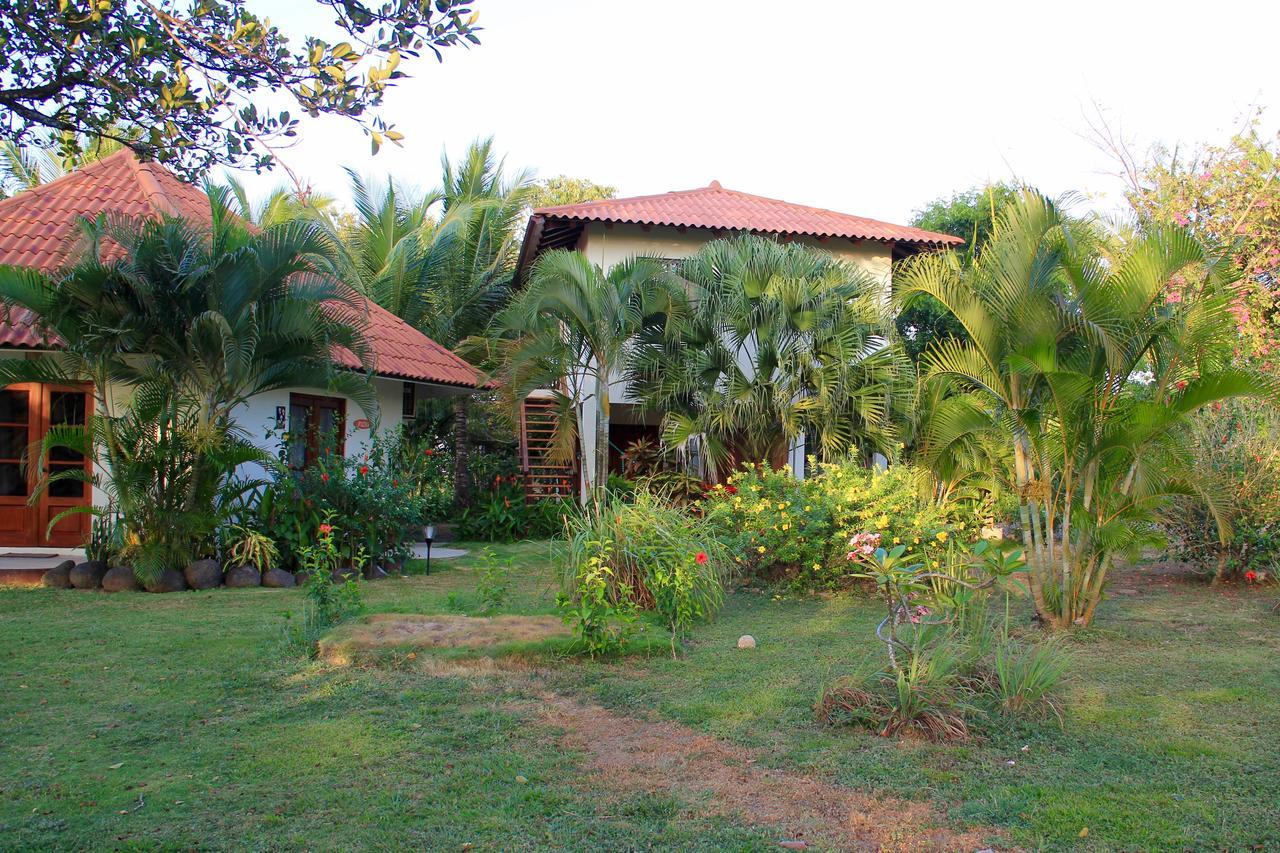 Cabanas La Casa De Pucha Pedasi Town Exterior foto
